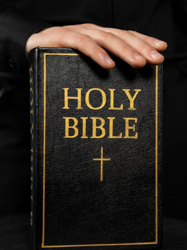 Biblia de Estudio – Guía para la Vida Cristiana